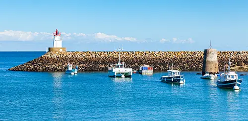 De nombreuses offres d'emploi sont disponibles en Bretagne chez Capeos, l'expert-comptable pur beurre.