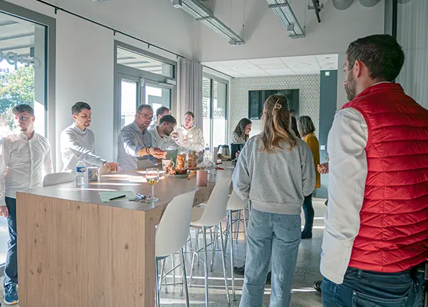 L'agence comptable de Cesson-Sévigné bénéficie d'une atmosphère de travail et d'une cohésion positive.