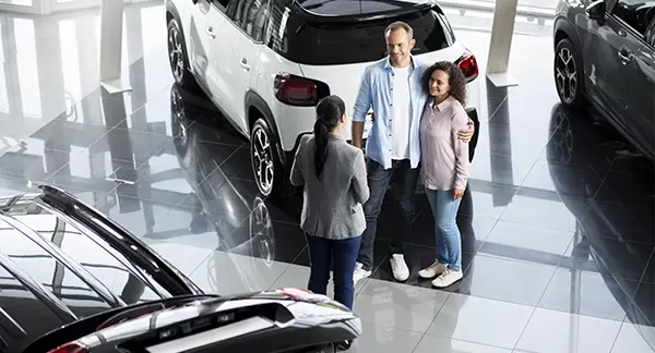 visite en contrat concession automobile pour l'achat d'un véhicule familial